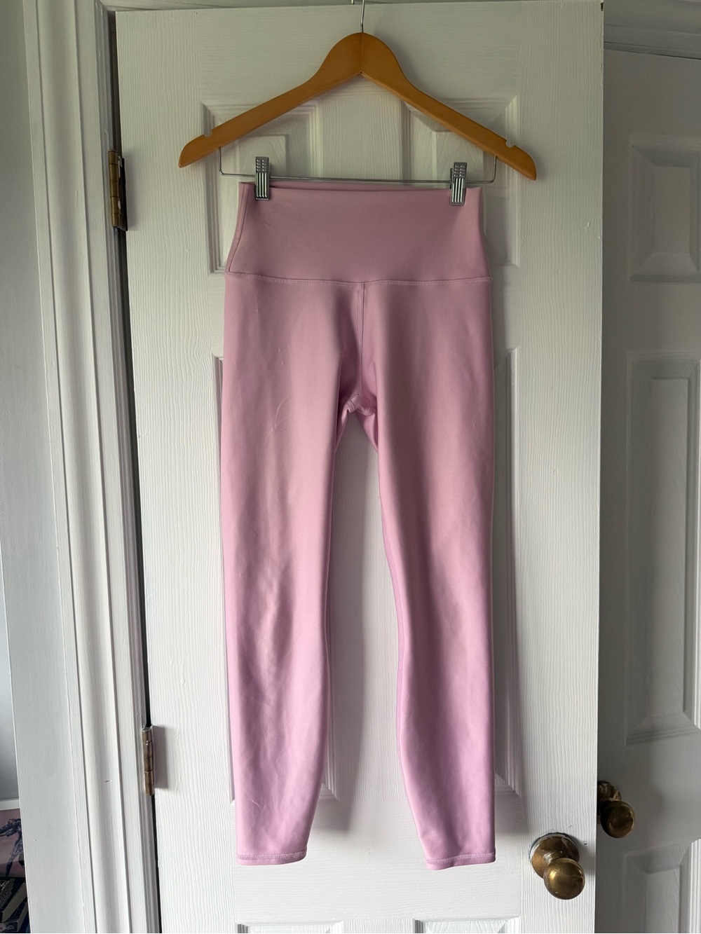 Pink Alo Airlift Leggings Small